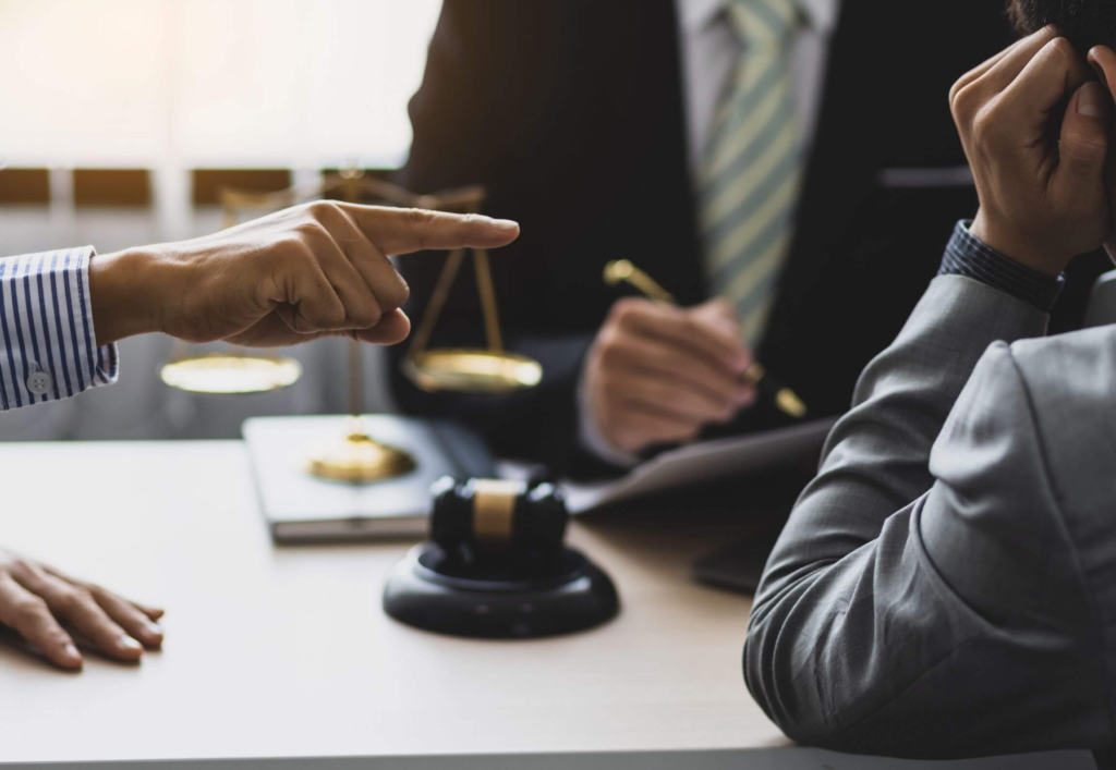 مراحل پیگیری یک دعوای ملکی در دادگاه